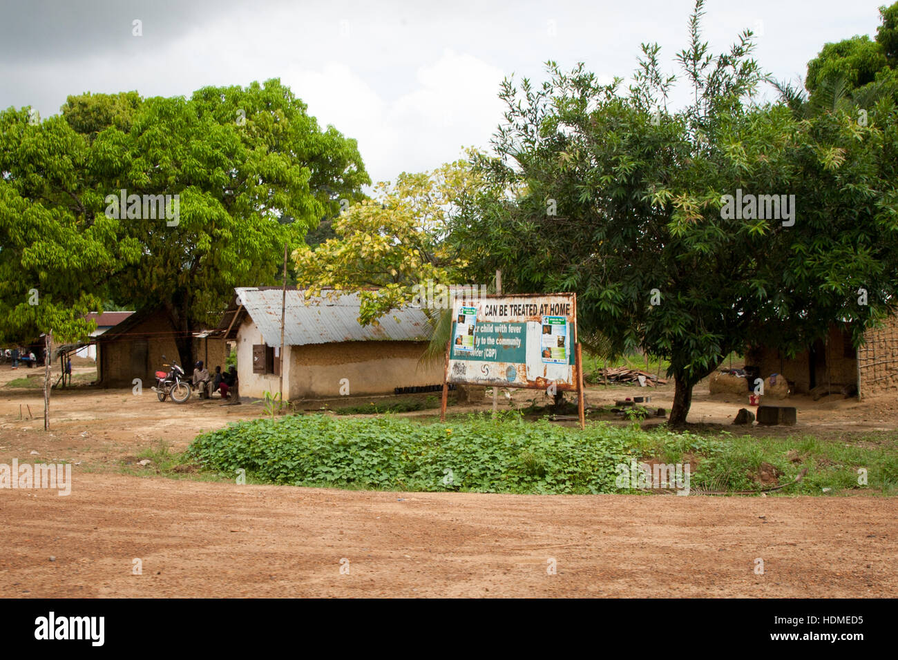 Billboard Beratung Behandlung von Ebola Stockfoto