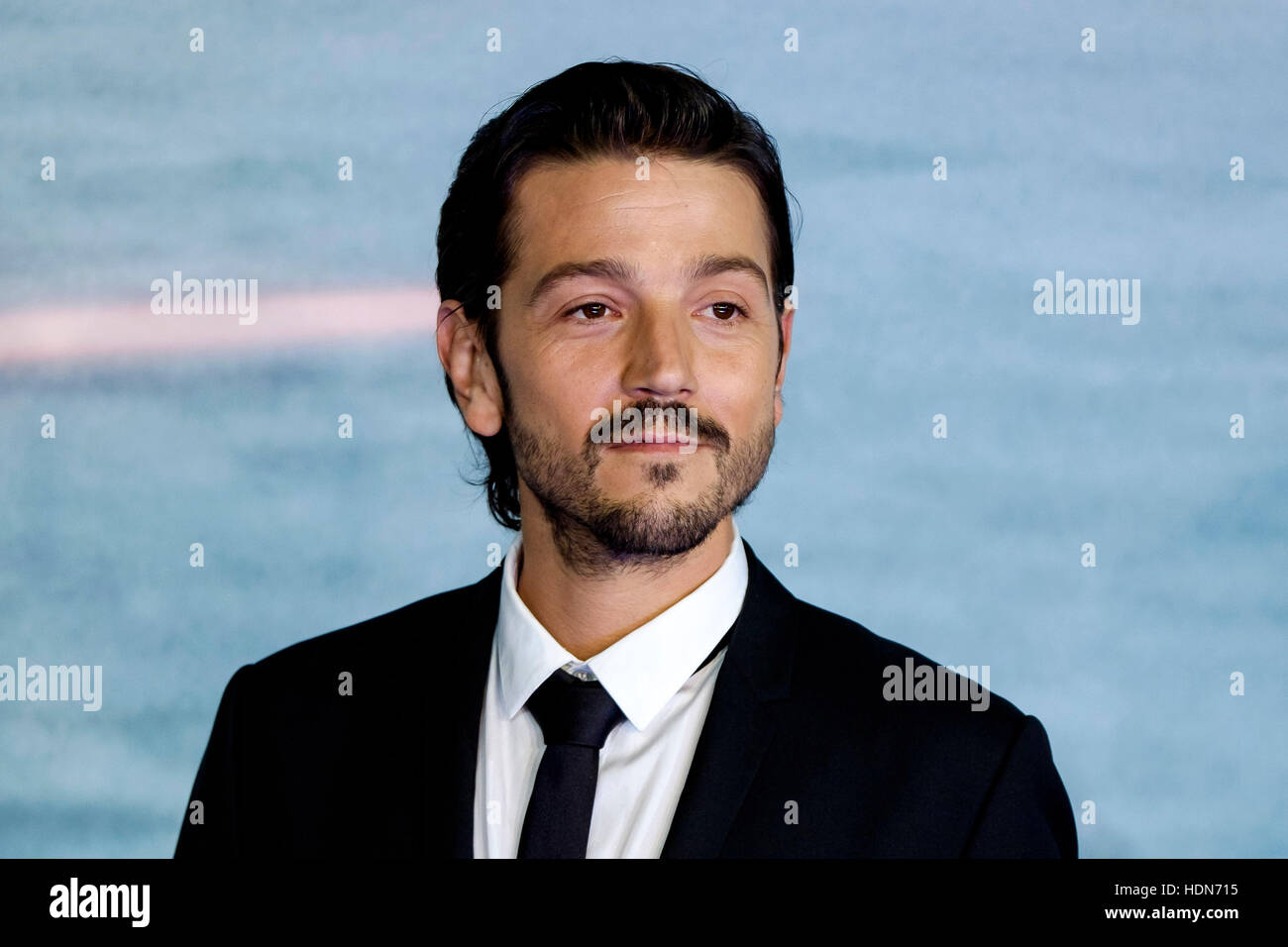 Diego Luna besucht das Launch Event von ROGUE ONE: eine STAR WARS Geschichte auf 13.12.2016 in der Tate Modern, Bankside,. Personen im Bild: Diego Luna. Bild von Julie Edwards. Stockfoto