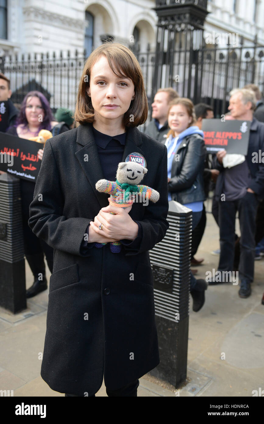 Schauspielerin Carey Mulligan besucht Rallye für Aleppo mit Downing Street London: Carey Mulligan wo: London, Vereinigtes Königreich bei: 22. Oktober 2016 Stockfoto