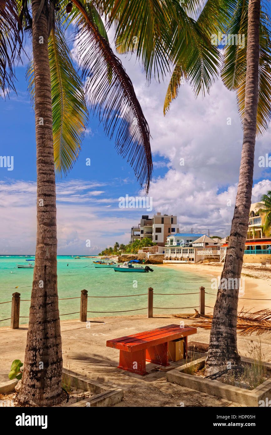 Strand von St. Lawrence Gap, Barbados, Karibik. Stockfoto