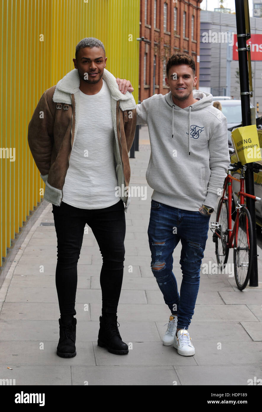 Geordie Shore gegossen bei MTV HQ in Camden vor der Serieneinführung 13 am Dienstag Abend um 22:00 auf MTV.  Mitwirkende: Nathan Henry, Gary Beadle wo: London, Vereinigtes Königreich bei: 24. Oktober 2016 Stockfoto