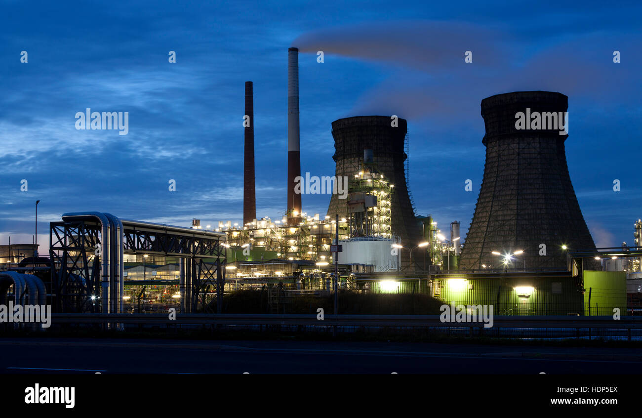 Deutschland, Köln, die Shell Rheinland Raffinerie im Stadtteil Godorf. Es ist die größte Raffinerie Deutschlands. Stockfoto