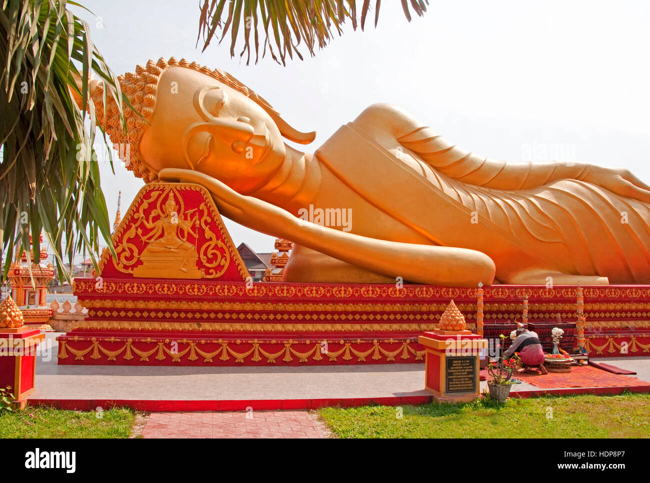 Goldenen liegenden Buddha in Vientiane. Stockfoto