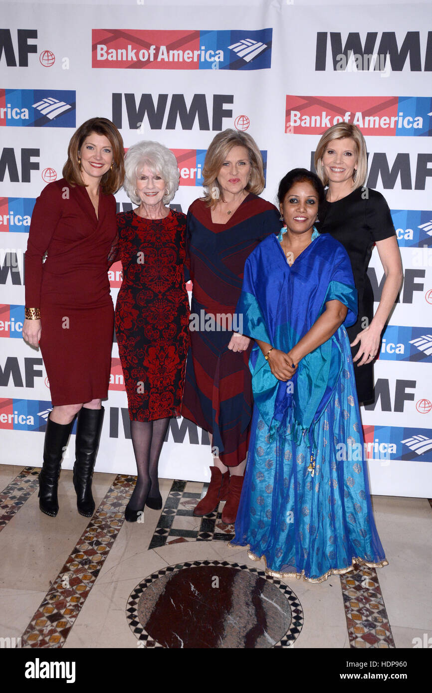 Internationaler Frauentag Media Foundation 27. jährliche Mut im Journalismus-Preisverleihung bei Cipriani 42nd Street - roten Teppich Ankünfte mit: Norah O' Donnell, Diane Rehm, Cynthia McFadden, Stella Paul, Kate Schnee wo: New York, New York, vereinen Stockfoto