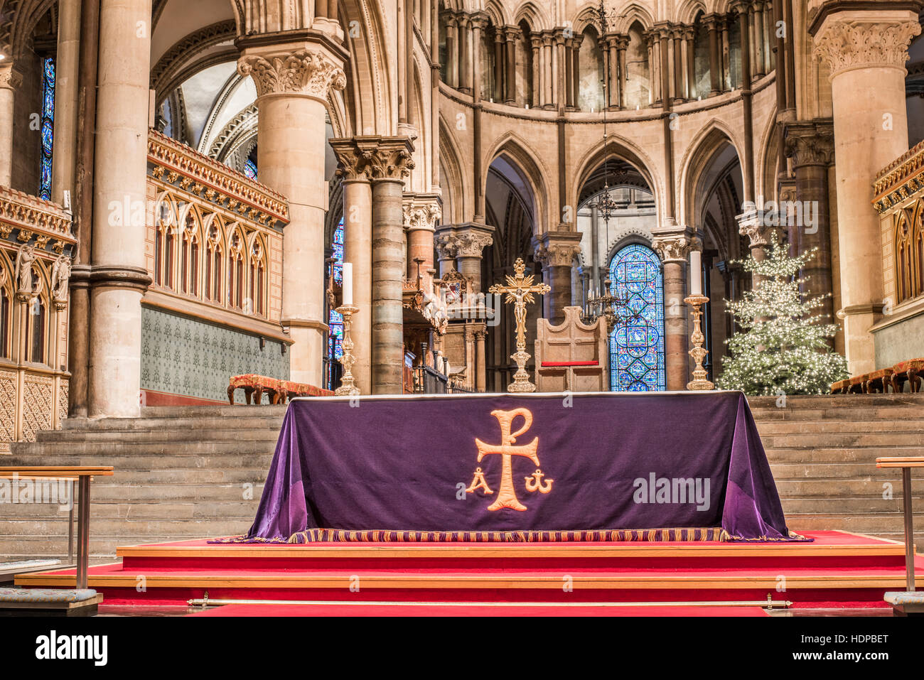 Hauptaltar in der Kathedrale von Canterbury, England. Stockfoto