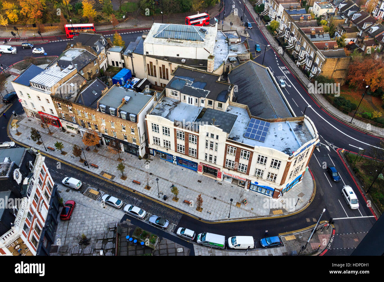 Luftaufnahme der Archway Taverne und kreiselbrecher von oben Torbogen Tower, North London, UK, November 2013. Stockfoto