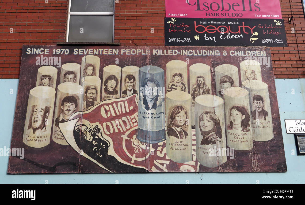 Belfast Falls Rd Republican Mural - Störung Der Öffentlichen Ordnung. Seit 1970 wurden siebzehn Menschen getötet, darunter 8 Kinder Stockfoto