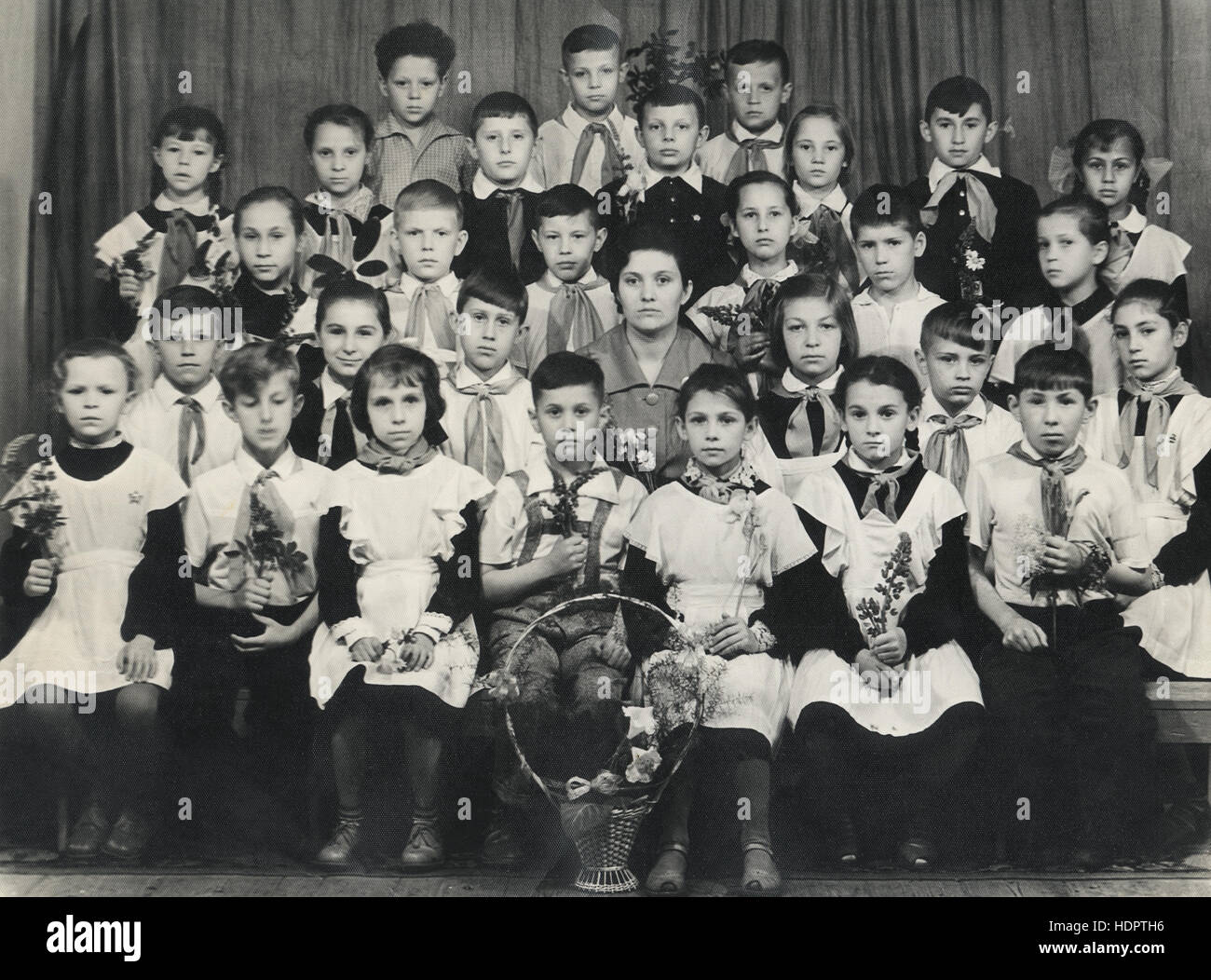 Dritte Klasse der russischen Schule in Legnicza, Polen, 1960 Stockfoto