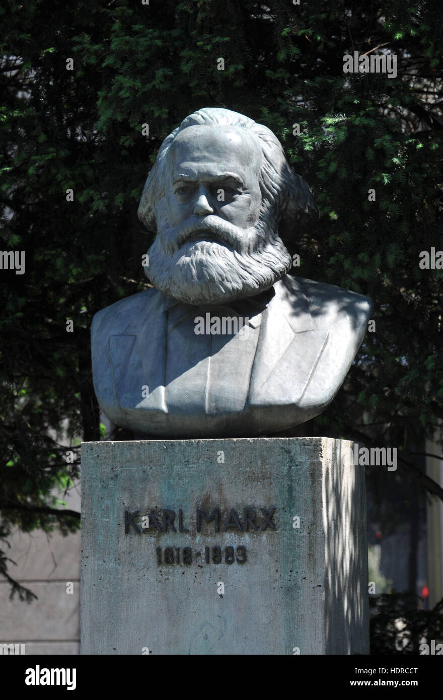 Karl-Marx-Denkmal, Strausberger Platz, Friedrichshain, Berlin, Deutschland Stockfoto