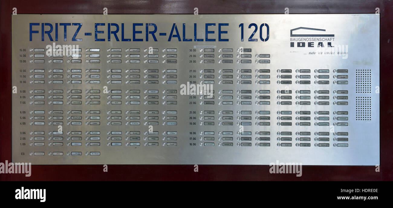 Klingelbrett, Wohnhochhaus Ideal, Fritz-Erler-Allee 120, Gropiusstadt, Neukölln, Berlin, Deutschland Stockfoto