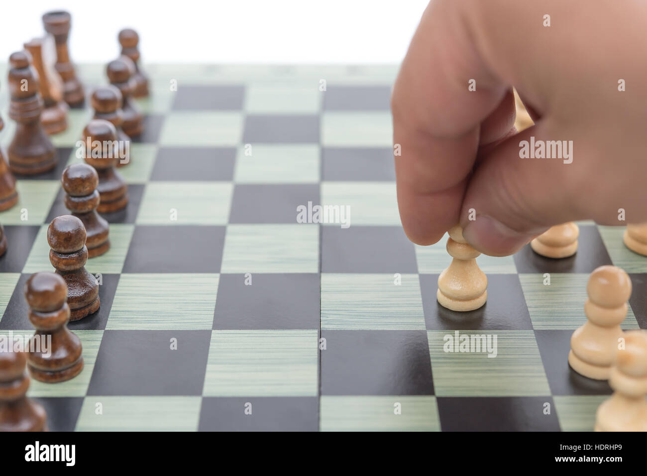 weißen Bauern vorwärts Schach Stockfoto