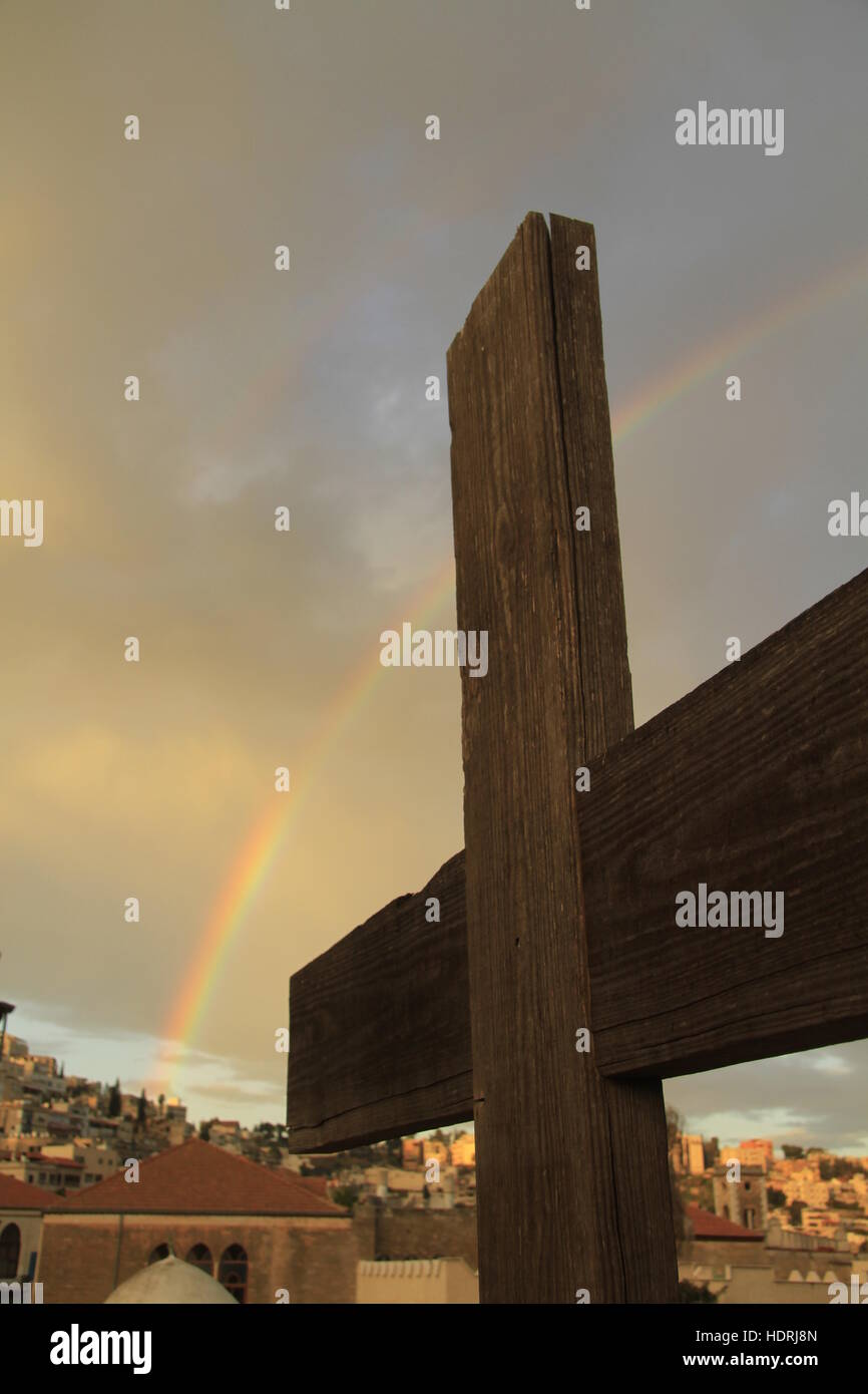 Israel, ein Regenbogen über Maria von Nazareth International Center Stockfoto