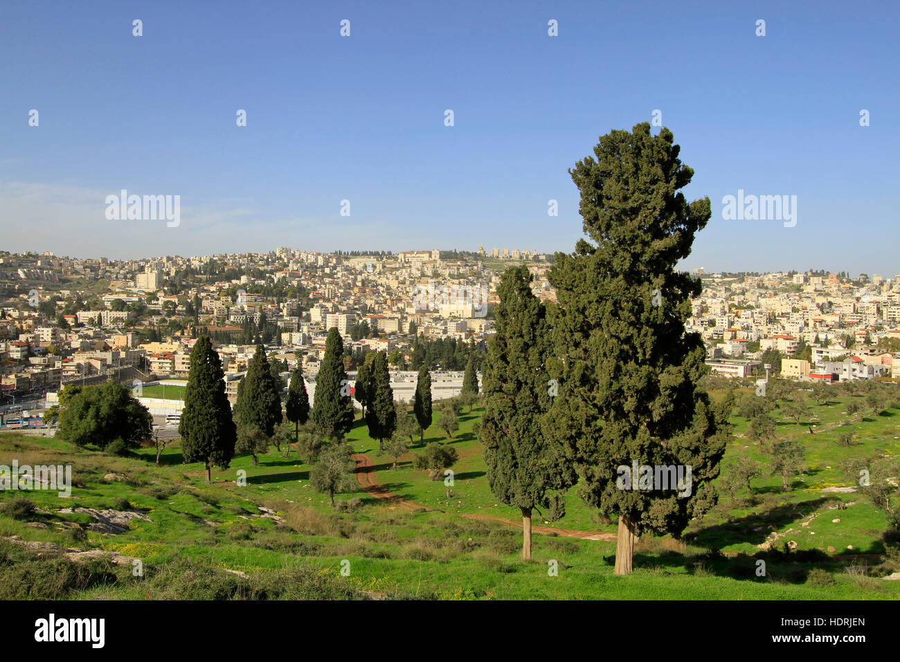 Israel, unteren Galiläa, einen Blick auf Nazareth von "Angst-Berg" Stockfoto