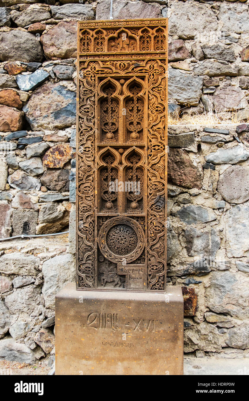 Khachkar, eine armenische Kreuz-Stein im Geghard-Kloster, Azat-Tal; Armenien Stockfoto