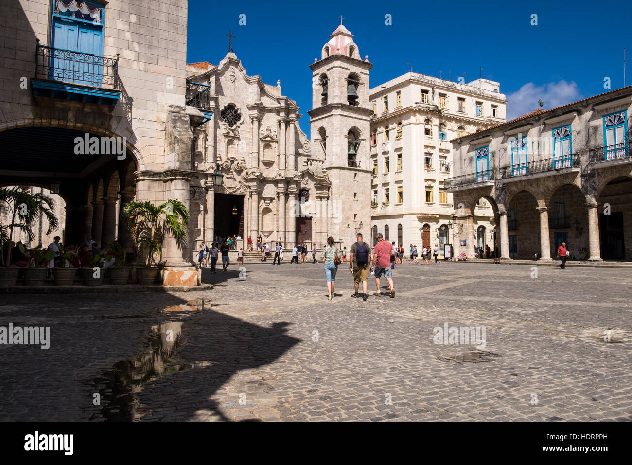 Plaza De La Catedral de San Cristobel De La Habana, Havanna Vieja, Domplatz, Stockfoto