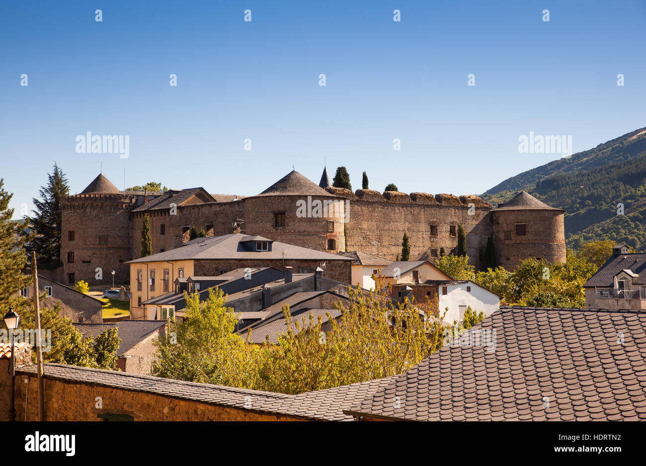 Blick auf das Schloss Villafranca del Bierzo Stockfoto