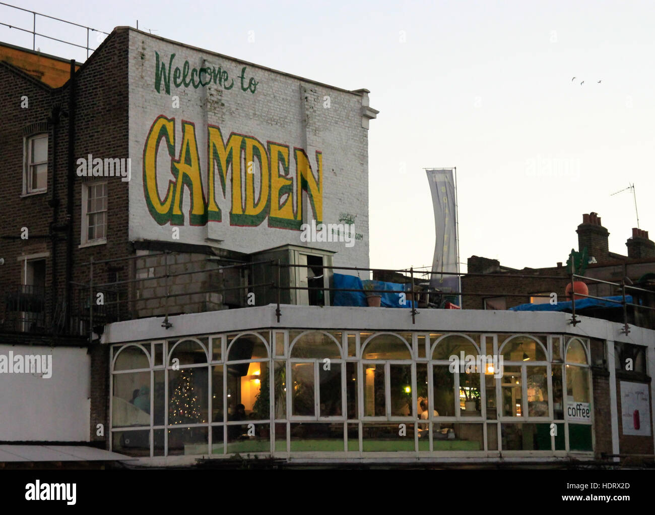 Willkommen Sie bei Camden Schild am Giebel Wand Camden High Street