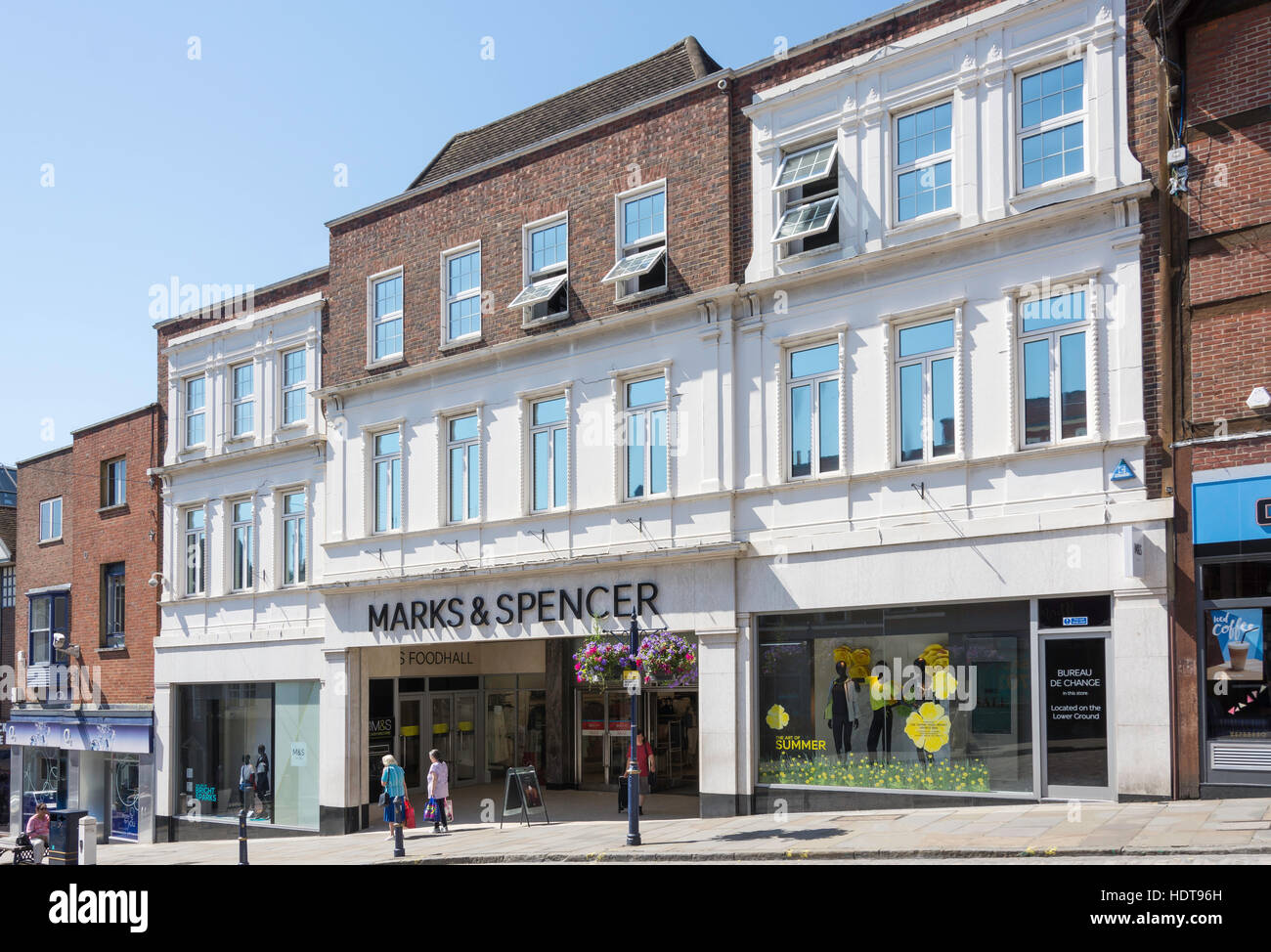 Marks & Spencer speichern, High Street, Guildford, Surrey, England, Vereinigtes Königreich Stockfoto