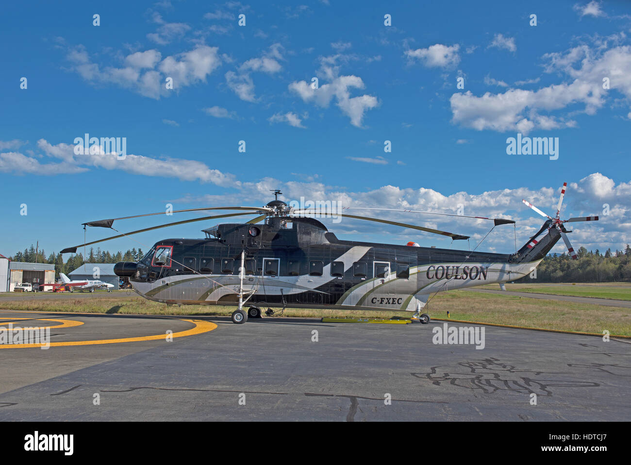 Coulson Seaking S61N Hubschrauber am Flughafen Qualm auf Vancouver Island, British Columbia, Kanada. SCO 11.264. Stockfoto