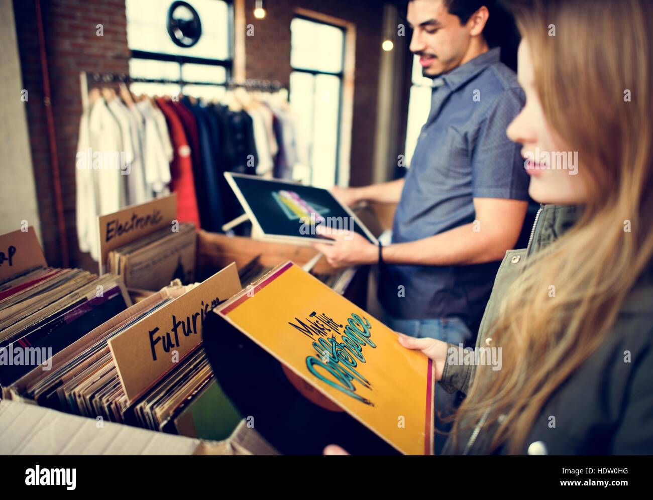 Vinyl Record Store Musik einkaufen Oldschool Klassiker Konzept Stockfoto