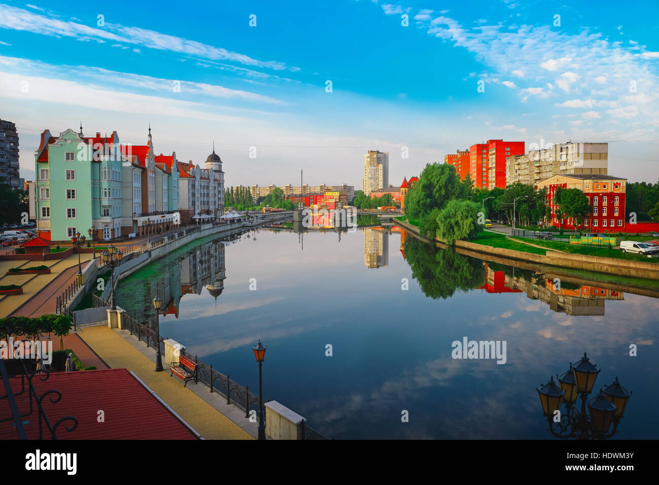 Schöne Aussicht auf das Zentrum von Kaliningrad Stadt und Pregolya River, Russland, Europa Stockfoto