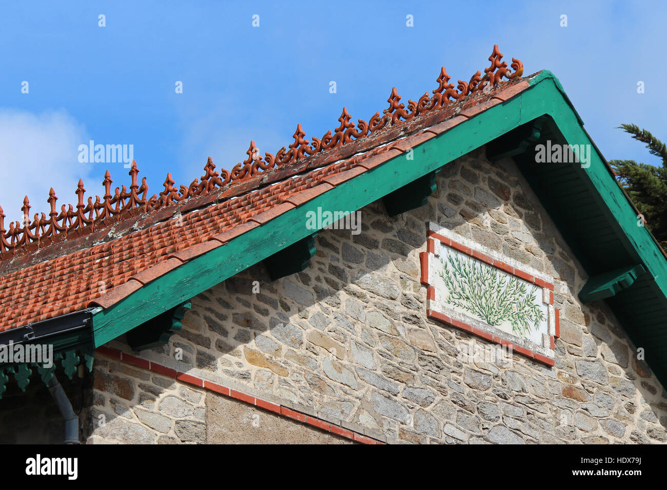 Das Dach eines Privathauses auf Insel Noirmoutier (Frankreich). Stockfoto