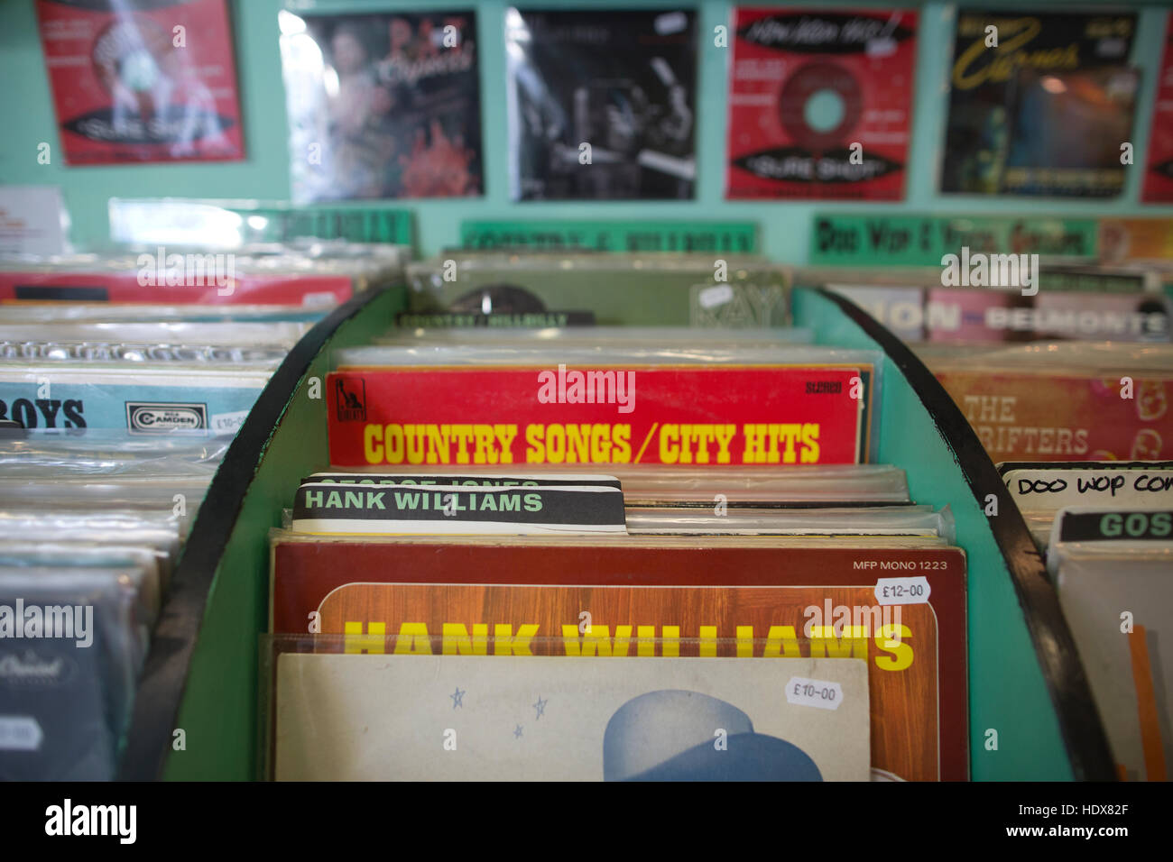"Sounds, die Swing" Plattenladen in Camden Town, im Besitz von Martin Heaphy, Vinyl Record Stores, London, England, UK Stockfoto
