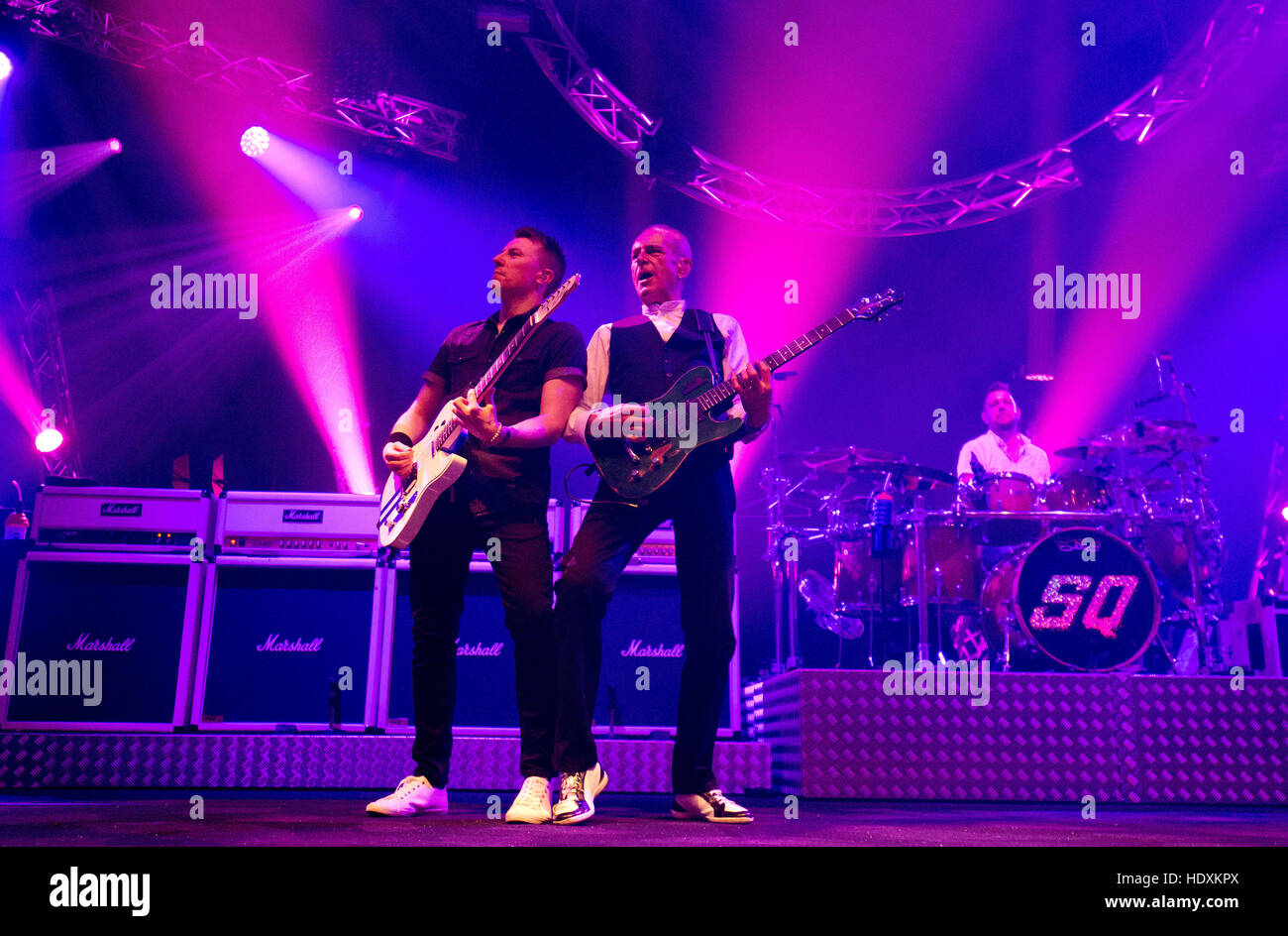 Francis Rossi & Richie Malone (L) Status Quo Live - Last der Elektrik Tour - Bournemouth (BIC) - 12.09.2016 Stockfoto