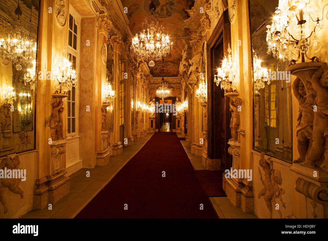 Korridore in Residential Palace (Residenzschloss) in der Stadt Ludwigsburg in Baden Wuerttemburg, Deutschland. Die Stadt wurde in den frühen 170 gegründet. Stockfoto