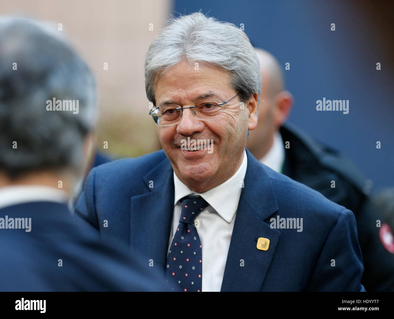 Brüssel, Belgien. 15. Dezember 2016. Italienischen Ministerpräsidenten Paolo Gentiloni kommt beim EU-Gipfel am Hauptsitz in Brüssel, 15. Dezember 2016. © Ihr Pingfan/Xinhua/Alamy Live-Nachrichten Stockfoto