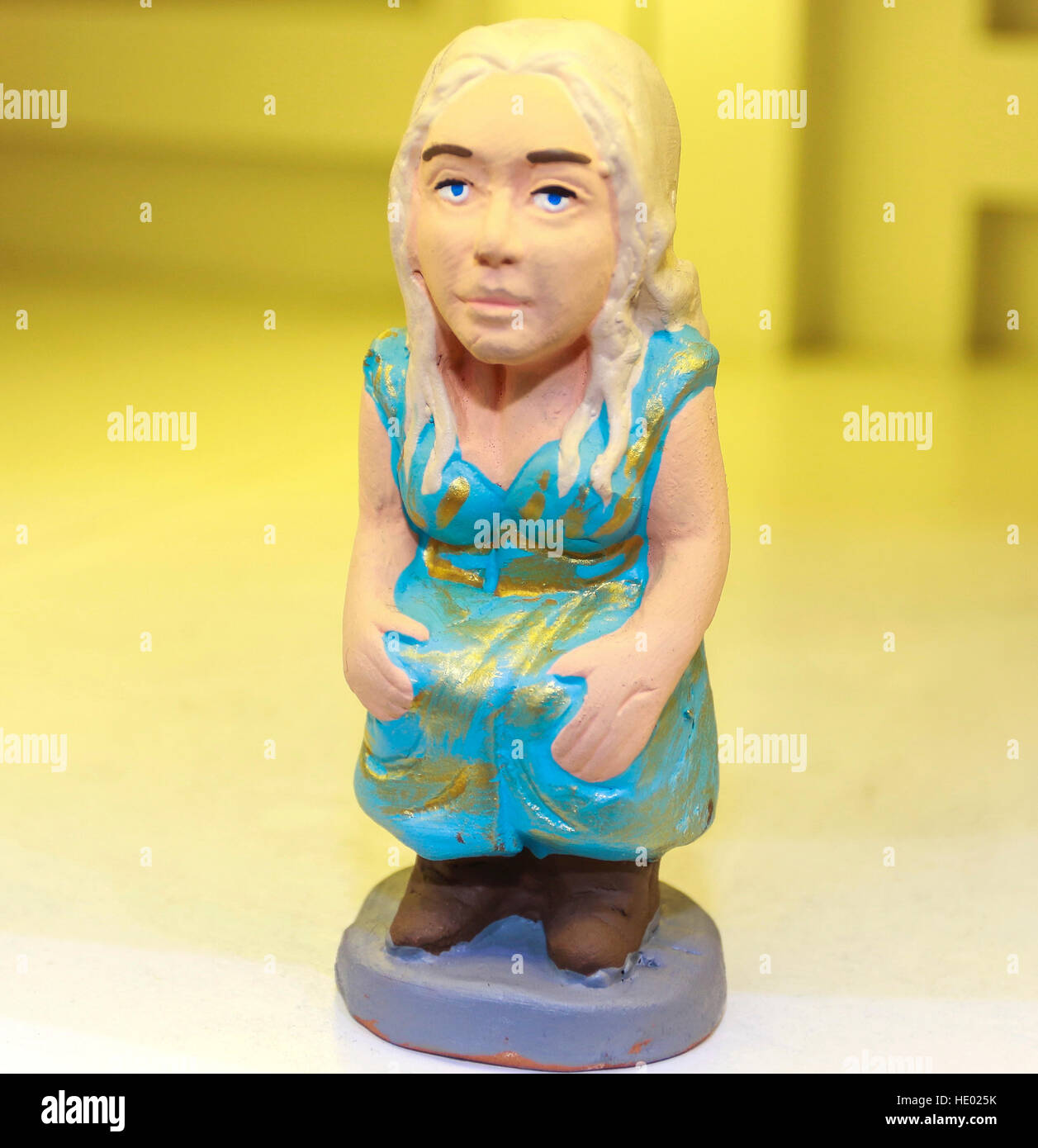 Daenerys Targaryen "Game of Thrones" ist der neue Figur "Caganer" Weihnachten in Barcelona, Spanien, Donnerstag, Dez. 15, 2016. Stockfoto