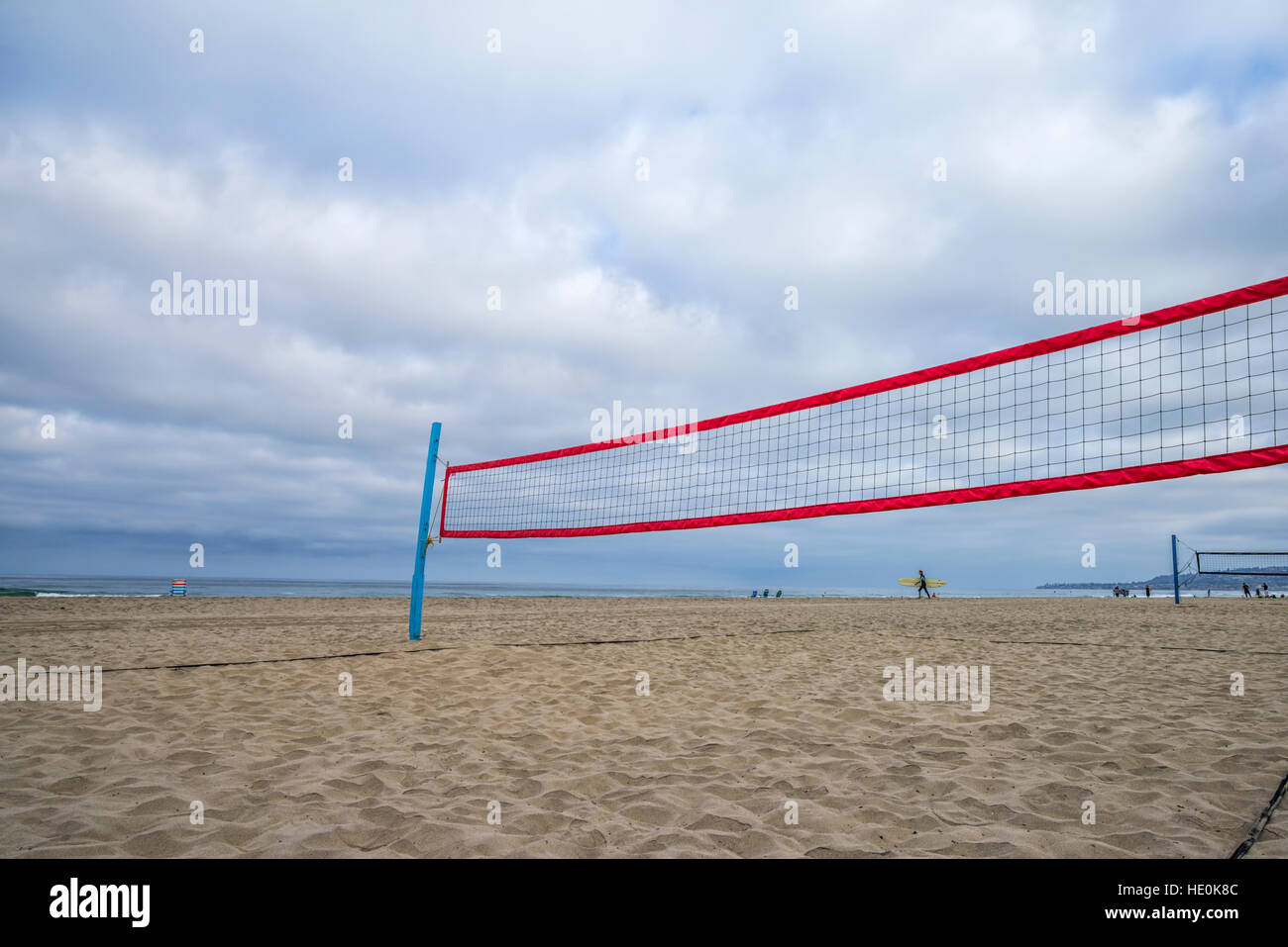 Volleyballnetz am Mission Beach, San Diego, Kalifornien. Stockfoto