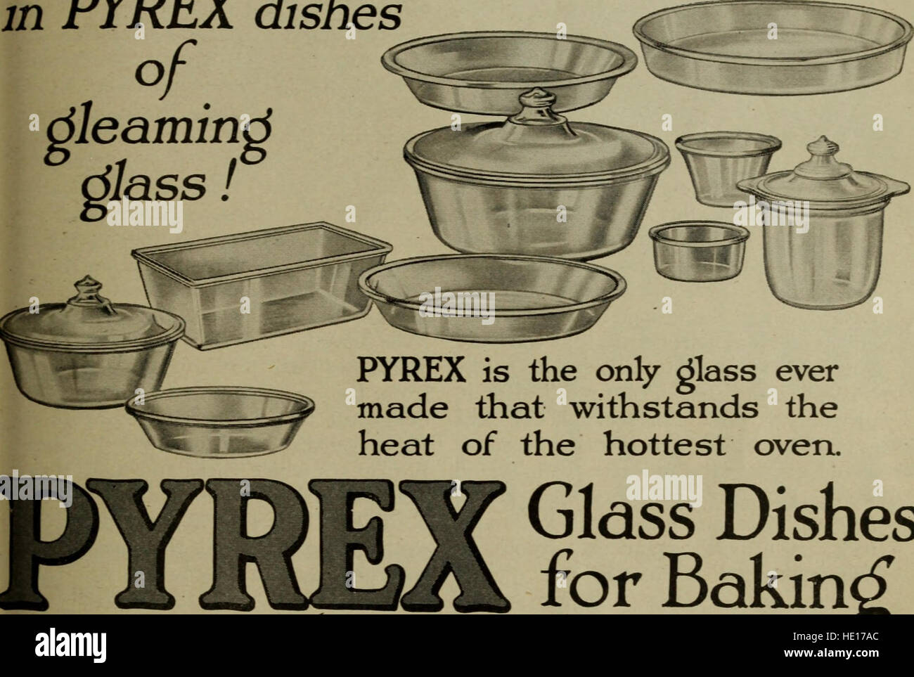 *American Cookery* (1915) ist ein Vintage-Kochbuch mit Rezepten und kulinarischen Techniken, die die amerikanische Küche des frühen 20. Jahrhunderts widerspiegeln. Das Buch enthält regionale Gerichte und traditionelle Kochmethoden aus dieser Zeit. Stockfoto