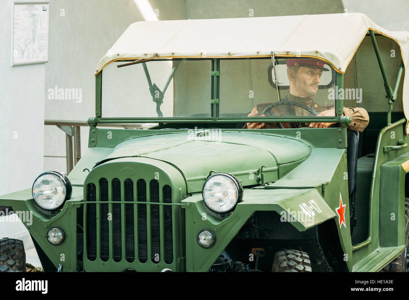 Der Willys MB (Jeep, US Army Truck, 4 x 4) wurde ein Allrad-Antrieb-Utility-Vehicle. Minsk, Weißrussland. Ausstellung von Waffen und Ausrüstung In den Weißrussland Stockfoto