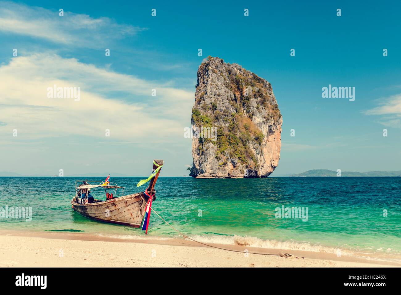Wasser Taxi Tourismus Long Tail Boot Strand Konzept Stockfoto