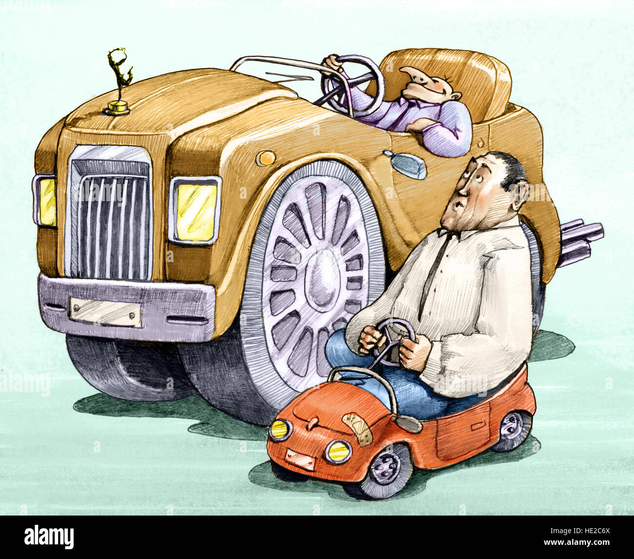ein kleiner Mann auf einem mächtigen und großen Auto neben einem großen Mann in ein kleines Auto, das gefälschte aussieht Stockfoto