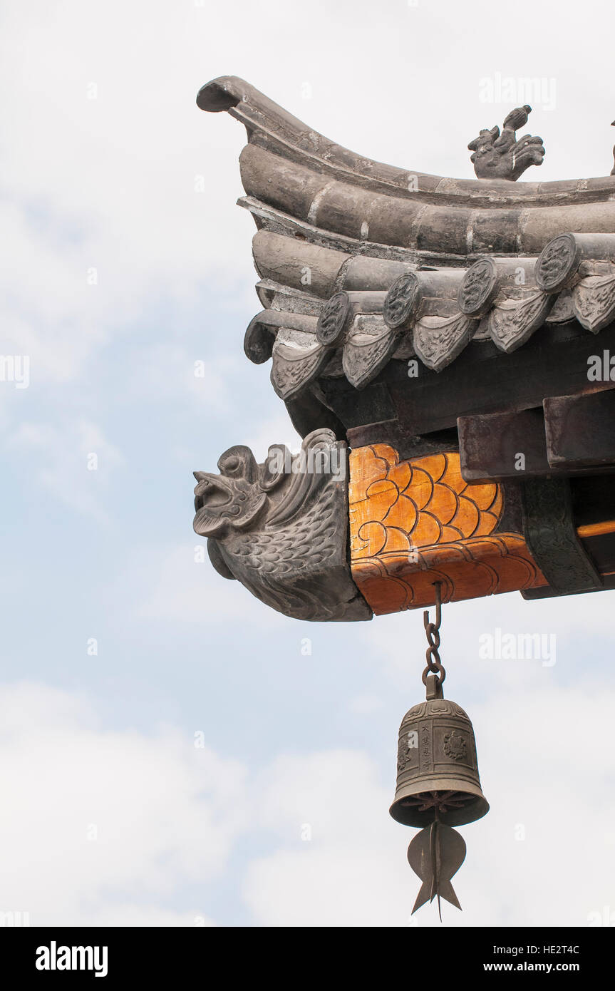 Dekorative Dachdetails bei Wildganspagode, Xian, China. Stockfoto