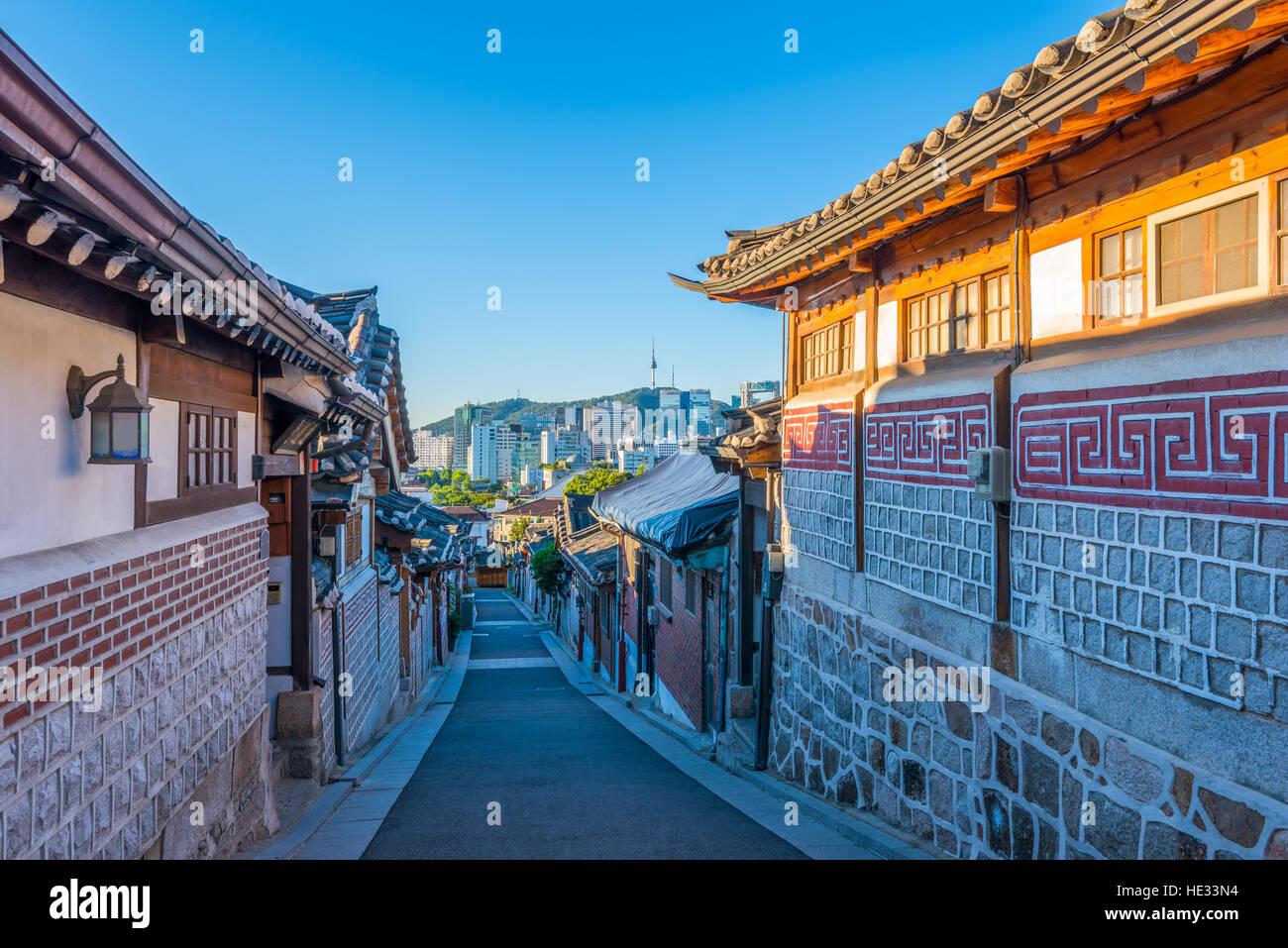 Bukchon Hanok Village in Seoul, Südkorea. Stockfoto