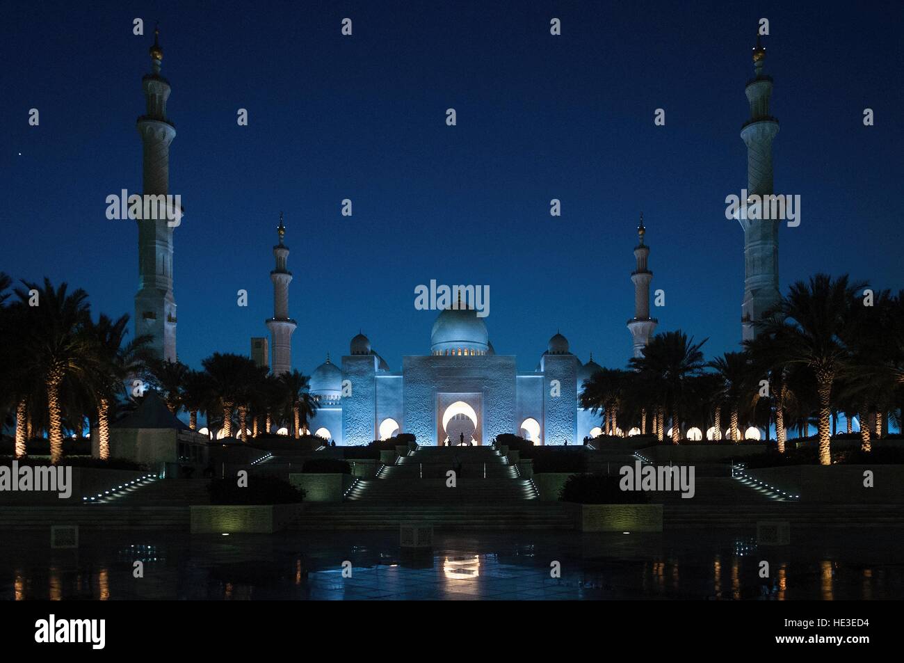 Scheich Zayed Grand Moschee Zentrum Abu Dhabi VAE Nachtlandschaft Vereinigte Arabische Emirate Stockfoto