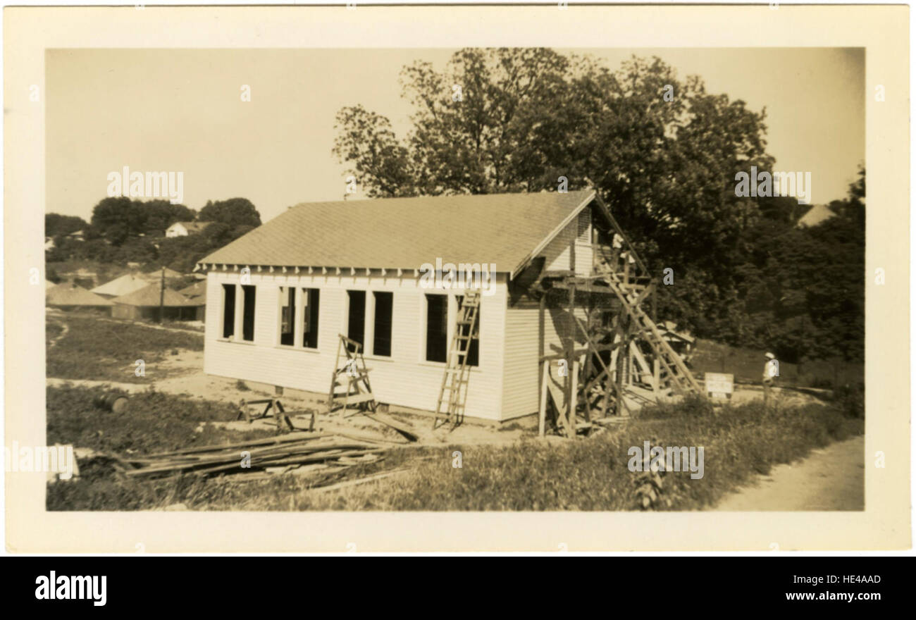 Dieses Bild spiegelt einen Moment der Geschichte aus der Kollektion WP 4347 wider und zeigt eine alte oder vergangene Ära. Es beleuchtet den Verlauf der Zeit und die Erhaltung historischer Momente durch Archivbilder. Stockfoto