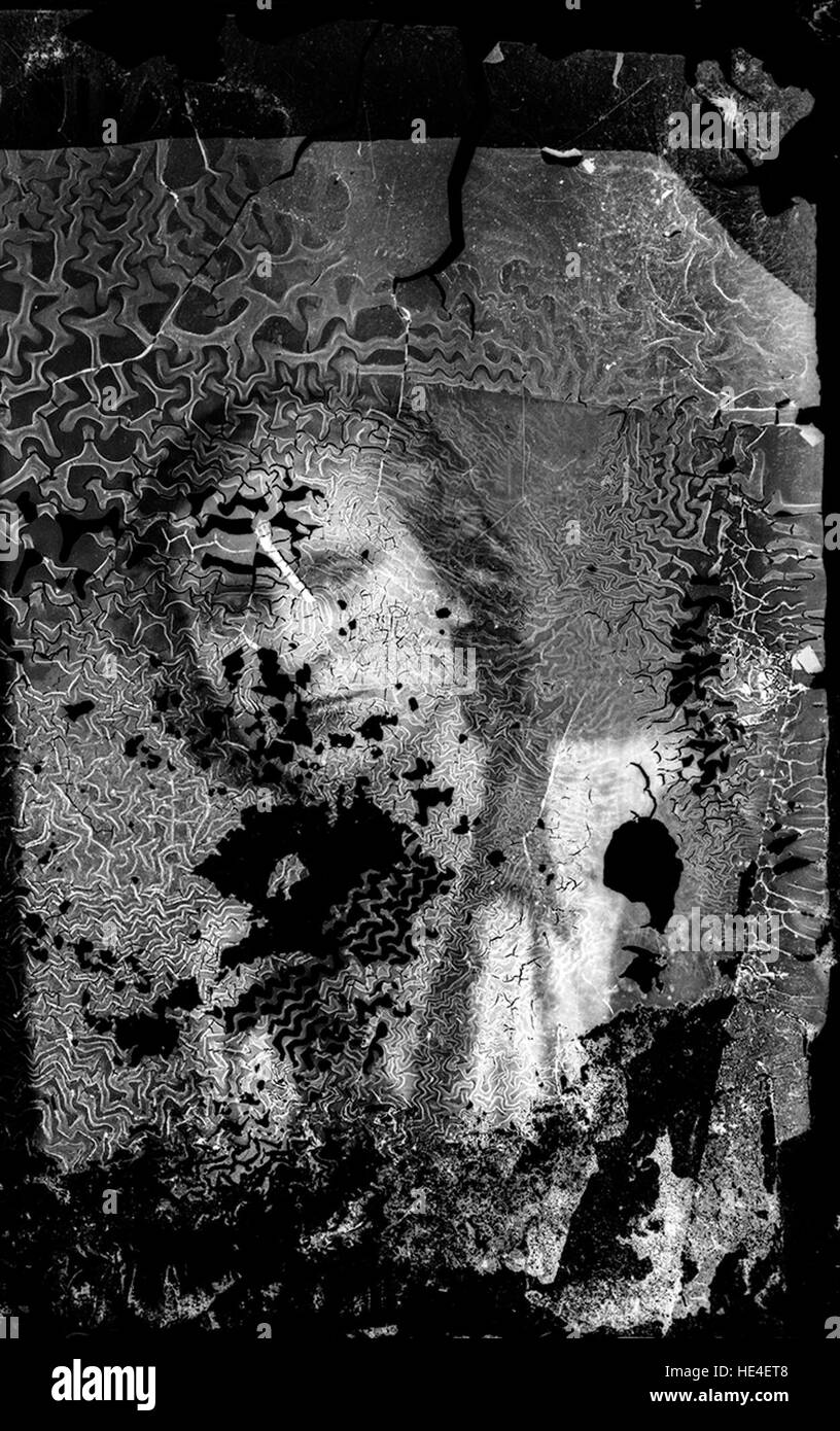 2 Bilder: Porträts, historische Darstellung von Individuen aus dem Costica Acsinte-Archiv, Rumänien, auf Glasplatten Stockfoto