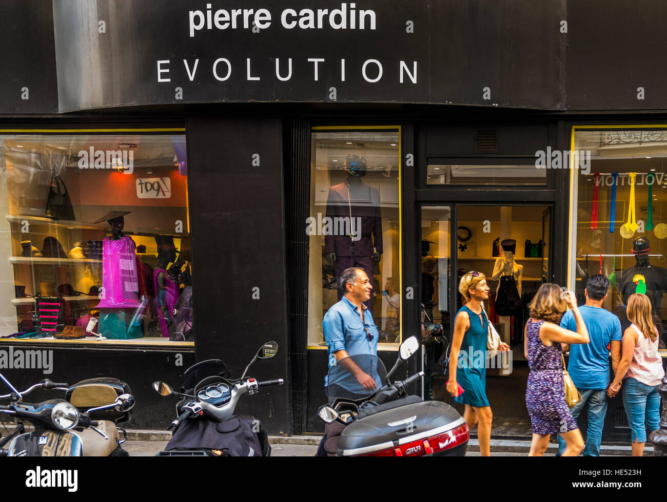 Pierre cardin, Evolution-Shop Stockfoto