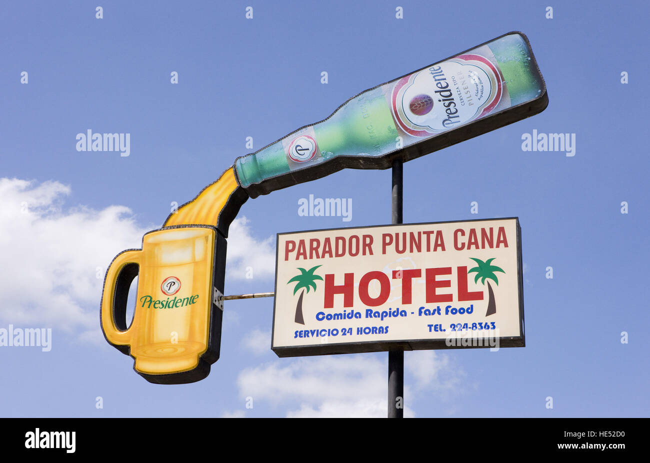 Bier Werbung, Cruce de Veron, Dominikanische Republik, Caribbean Stockfoto