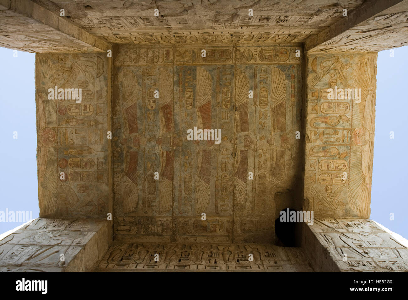 Hieroglyphen in den ersten Pylon, Medinat Habu oder Haboe, West Bank
