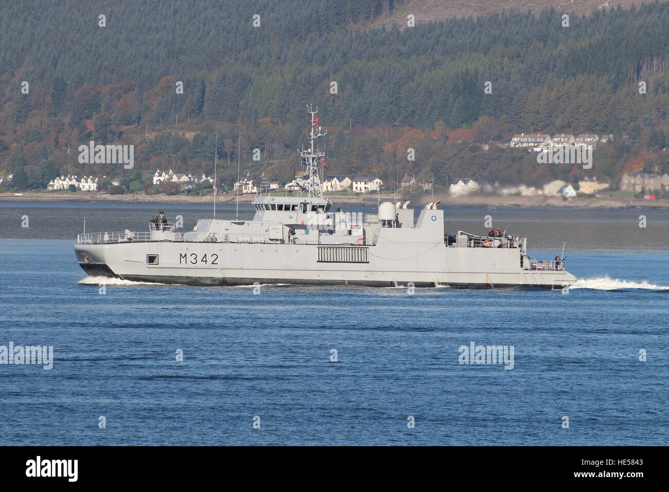 KNM Maloy (M342), eine Oksoy-Klasse Mine Gegenmaßnahmen Schiff der norwegischen Marine, zu Beginn der Übung Joint Warrior 16-2. Stockfoto