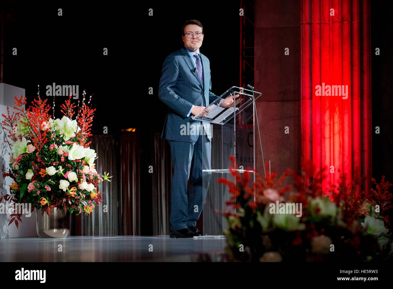 Amsterdam, Niederlande. 15. Dezember 2016. Prinz Constantijn der Niederlande besuchen die Preisverleihung des Prinzen Claus Preis 2016 in das königliche Palais in Amsterdam, Niederlande, 15. Dezember 2016. Gewinner des diesjährigen sind thailändische Filmemacher und Künstler Apichatpong Weerasethakul mit Preisträgern Bahia Shehab, Kamal Mouzawak, Apichatpong Weerasethakul, La Silla Vac·a und Vo Trong Nghia. Foto: Patrick van Katwijk / POINT DE VUE - NO-Draht-SERVICE - Foto: Patrick van Katwijk/Dutch Photo Press/Dpa/Alamy Live News Stockfoto