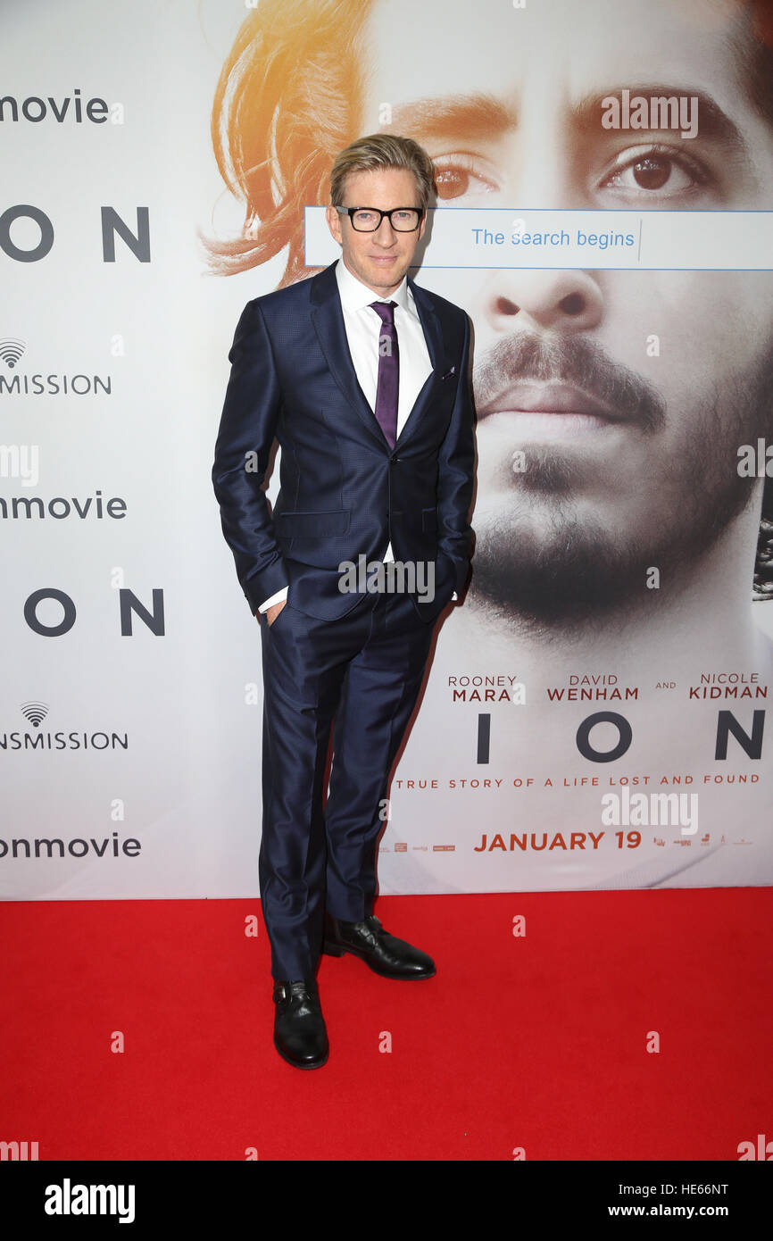 Sydney, Australien. 19. Dezember 2016. Im Bild: David Wenham. Cast und Crew der Löwe auf dem roten Teppich für die australische Erstaufführung am Staatstheater in Sydney angekommen.  Das mit Spannung erwarteten Film kommt von den Herstellern die Rede des Königs und basiert auf die unglaubliche wahre Geschichte von Saroo Brierley. Saroo wird von Dev Patel in dem Film dargestellt und seine Eltern John und Sue Brierley werden gespielt von Nicole Kidman und David Wenham – Mitglied der Brierley-Familie die Besetzung auf dem roten Teppich. Bildnachweis: © Richard Milnes/Alamy Live-Nachrichten Stockfoto
