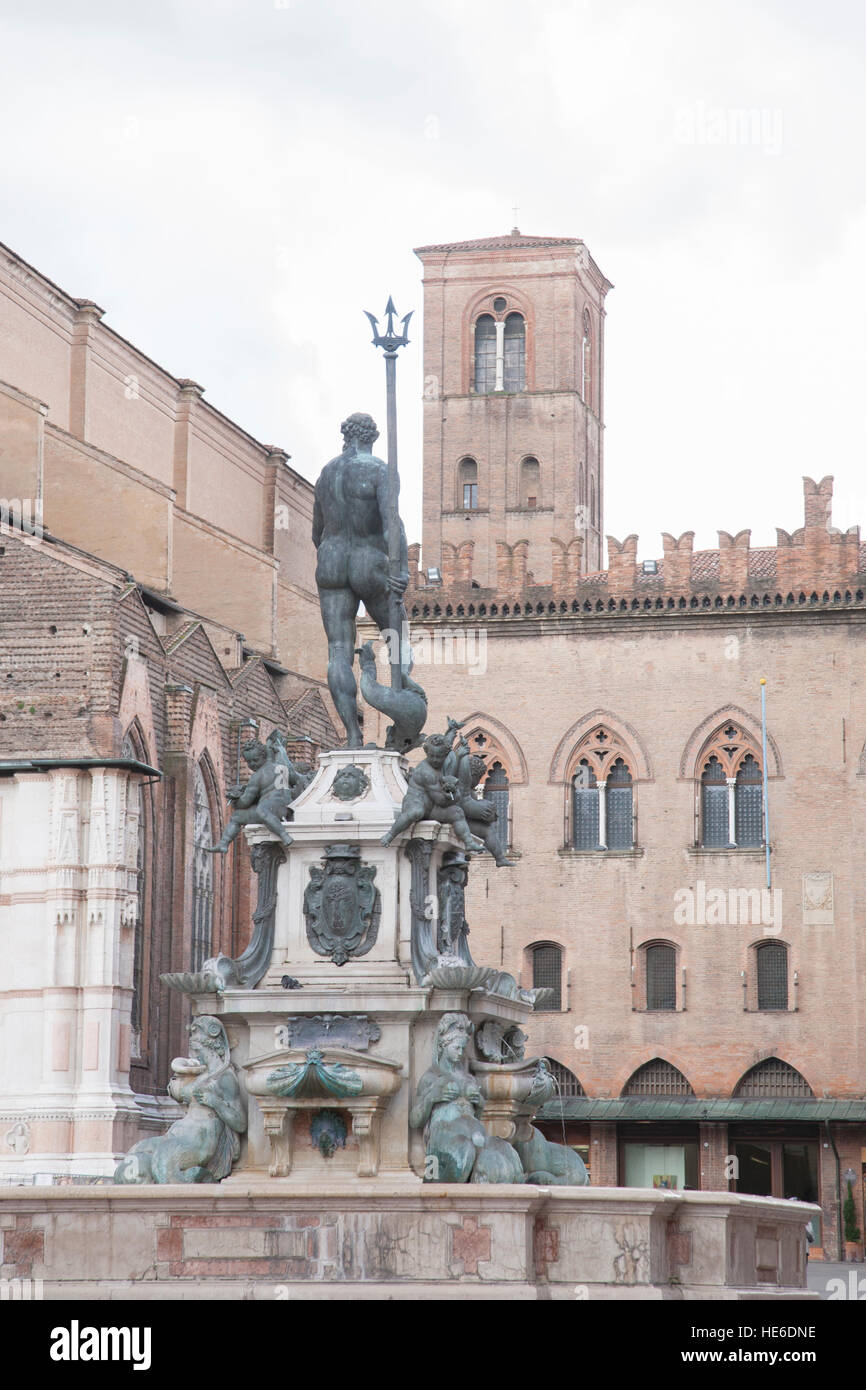 Brunnen von Neptun - Fontana di Nettuno von Giambologna (1567), die Piazza Maggiore, Bologna, Italien Stockfoto