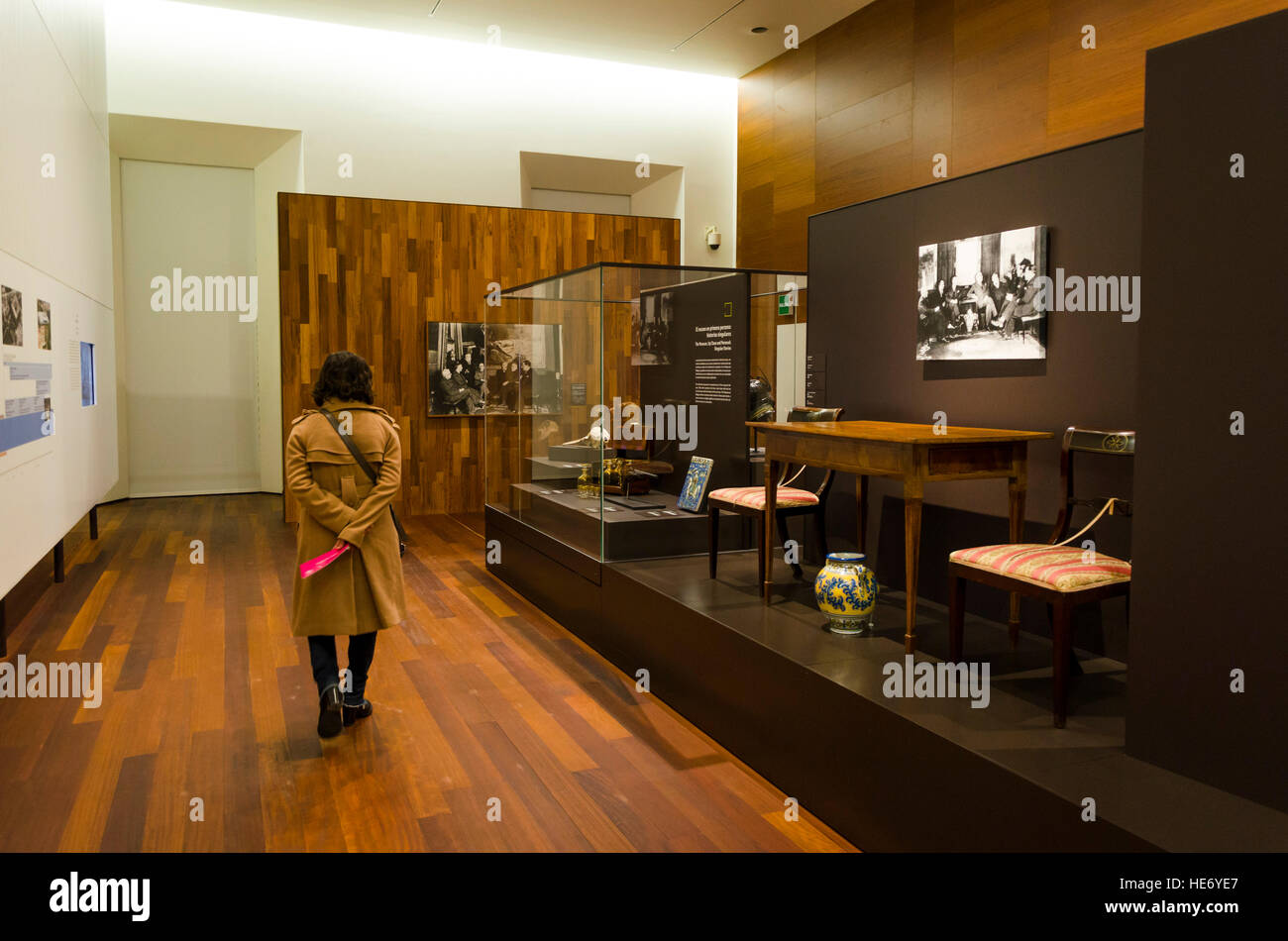 Der Palacio De La Aduana, Museum von Malaga, antike Möbel, Andalusien, Spanien. Stockfoto