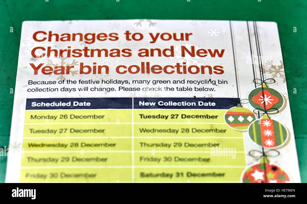 Weihnachten und Neujahr Mülleimer Sammlungen beachten Stockfoto